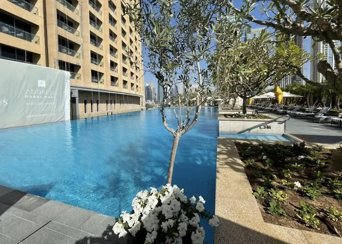 King 2 Bedroom With Burj Khalifa & Fountain View