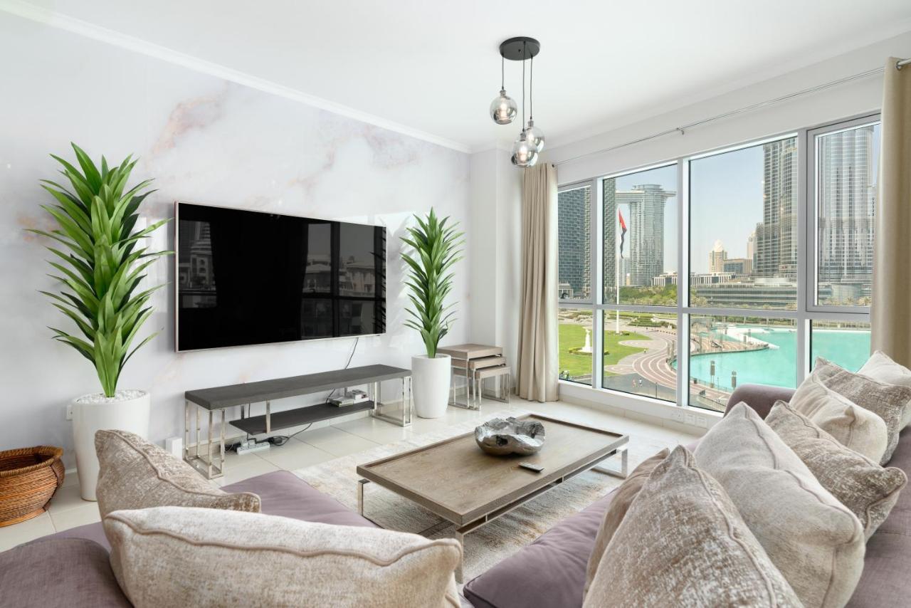 King 2 Bedroom With Burj Khalifa & Fountain View Dubai