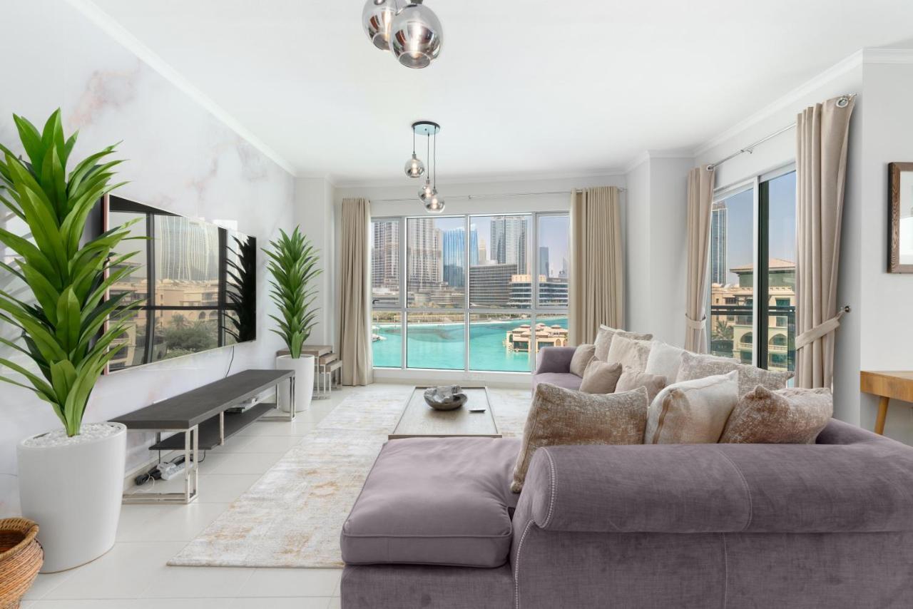 King 2 Bedroom With Burj Khalifa & Fountain View
